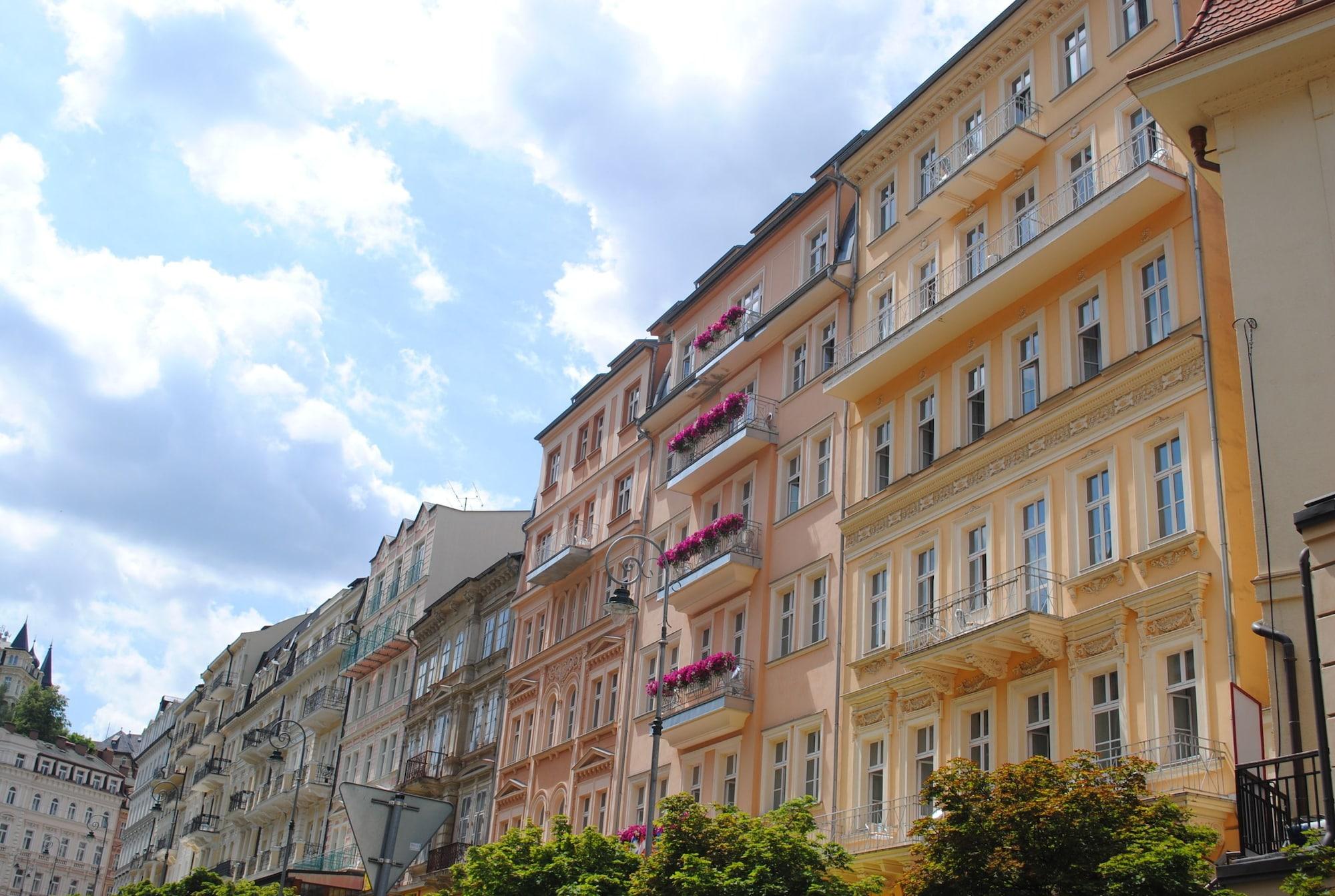 Venus Hotell Karlovy Vary Eksteriør bilde